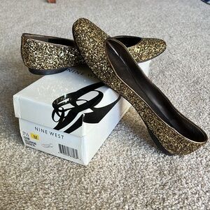 Nine West Gold Glitter flats - Women’s size 7.5